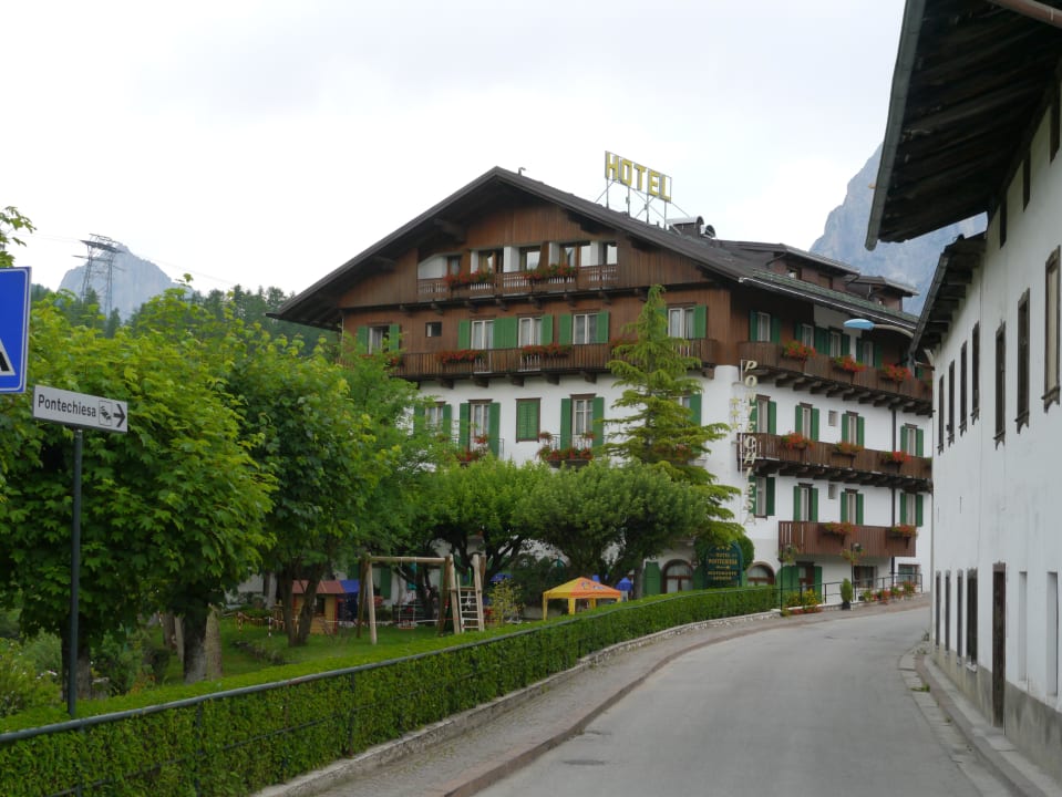 Straßenansicht Hotel Pontechiesa
