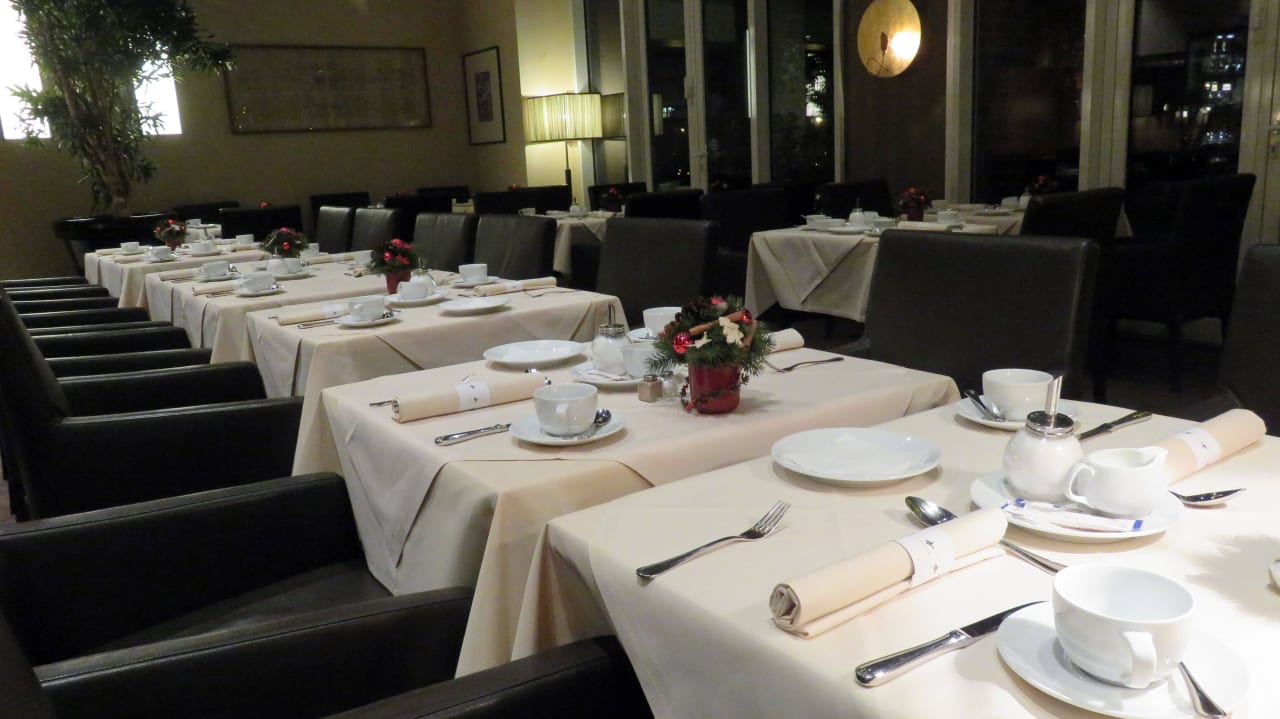 Blick ins Restaurant Radisson Blu Senator Hotel