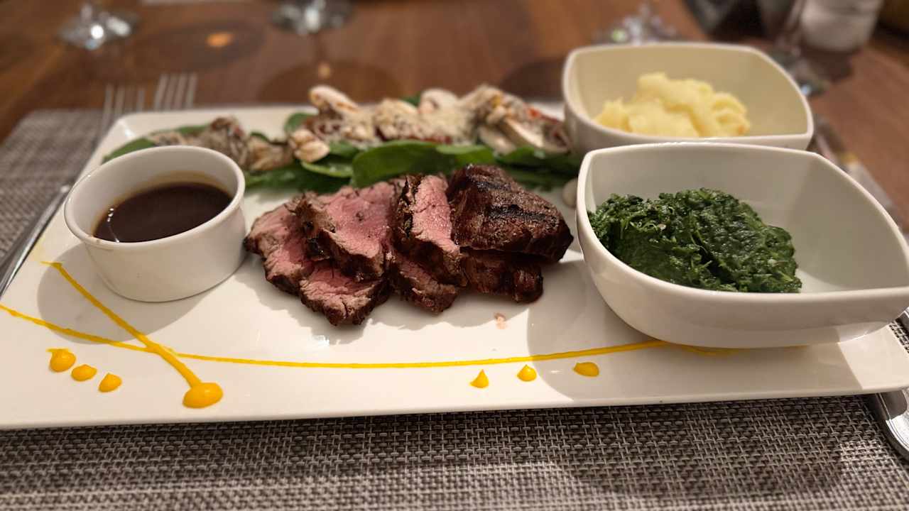 Gastro JAZ Elite Casa del Mar Beach
