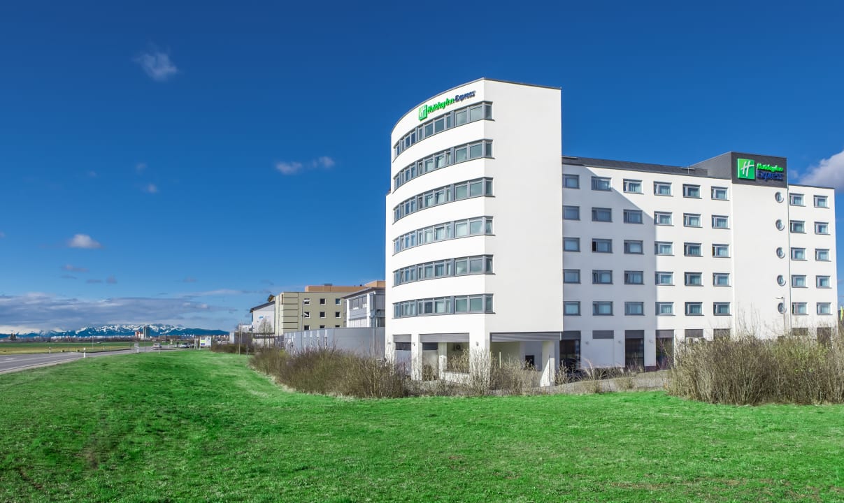 Außenansicht Holiday Inn Express München - Messe