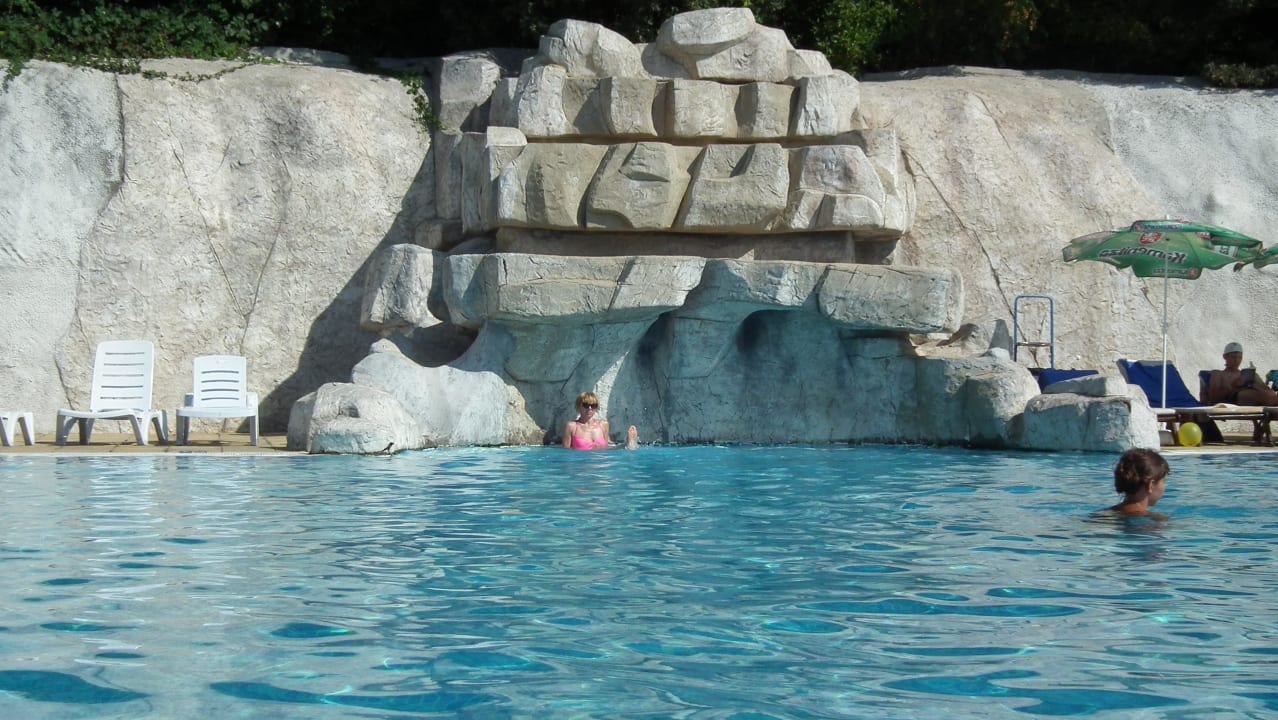 Skałki Paradise Beach Hotel