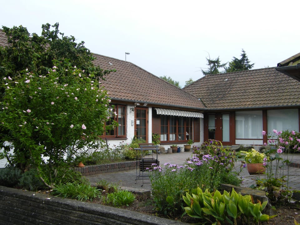 Courtyard B&B Alléhus