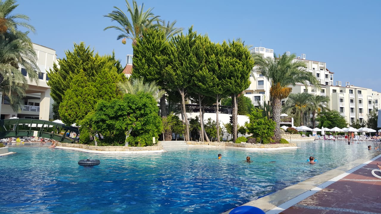 Pool PALOMA Perissia