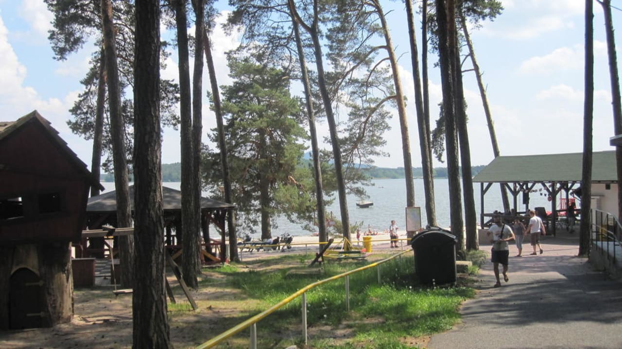 Weg zum Strand Hotel Bezdez