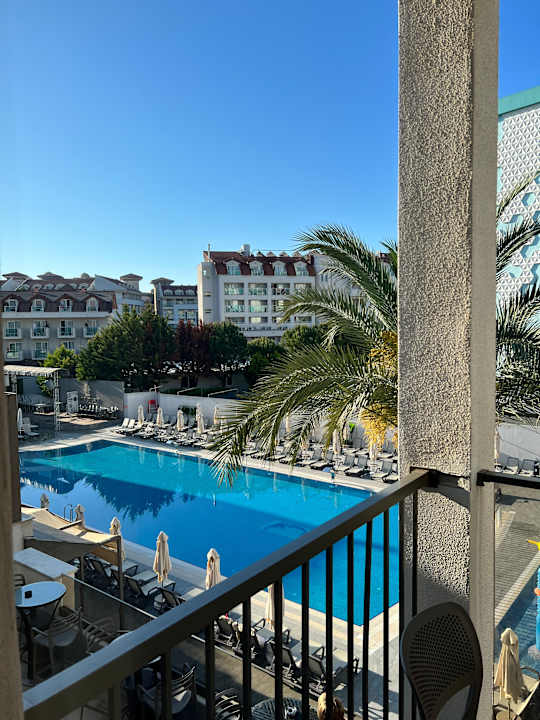 Zimmer Side Story Resort & Spa