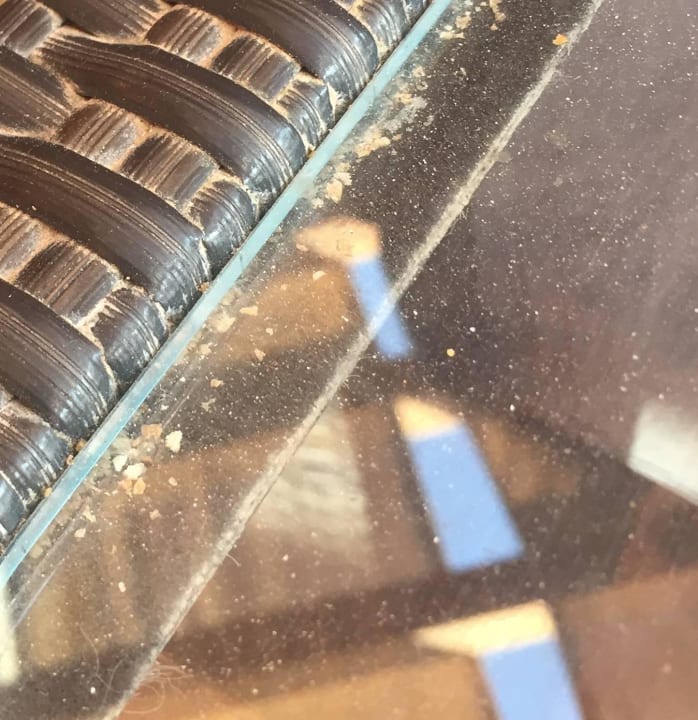 Verschmutzte Tische zum Frühstück  Makadi Spa - Adults only