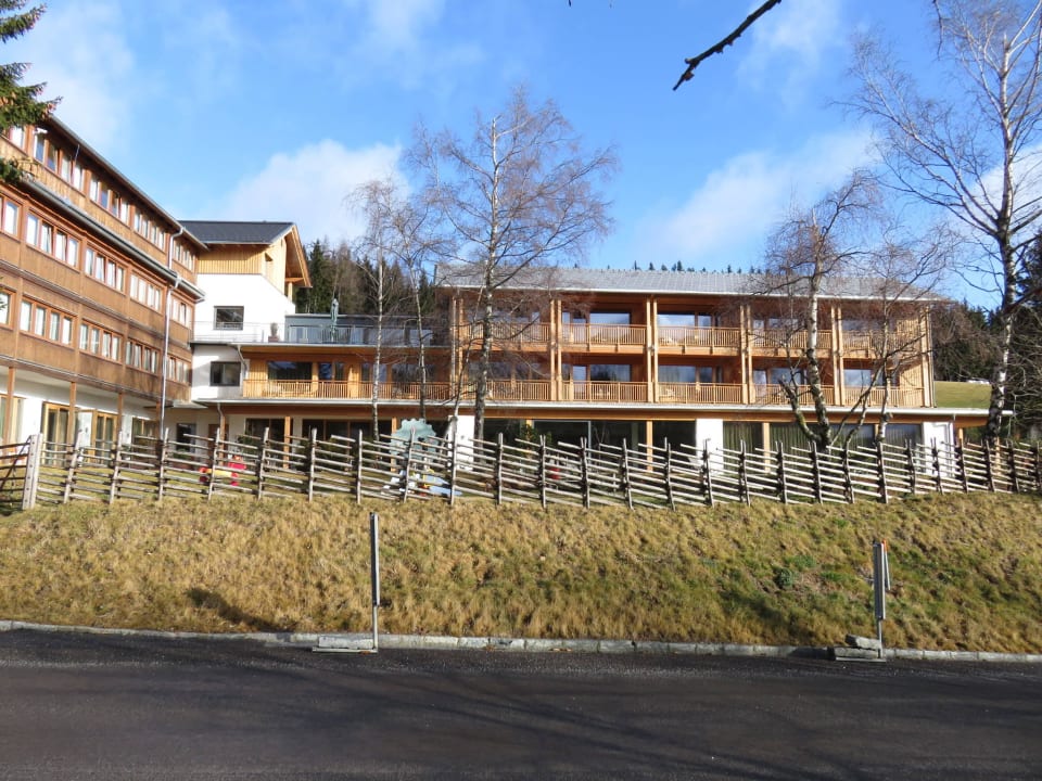 Neuer Teil mit Wellnessanlage Naturhotel Bauernhofer