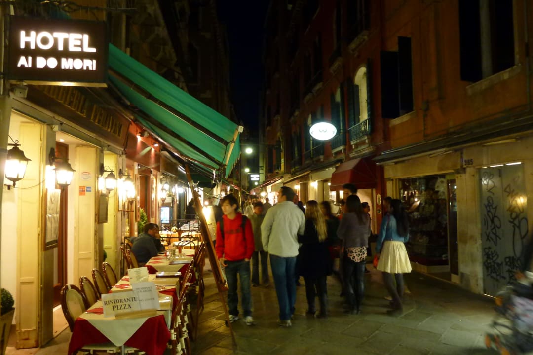 Vor dem Hotel Hotel Concordia