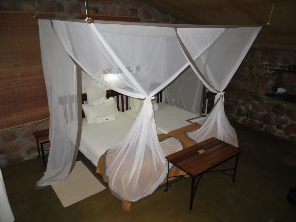 Wohn-/Schlafraum Hotel A Little Sossus Lodge