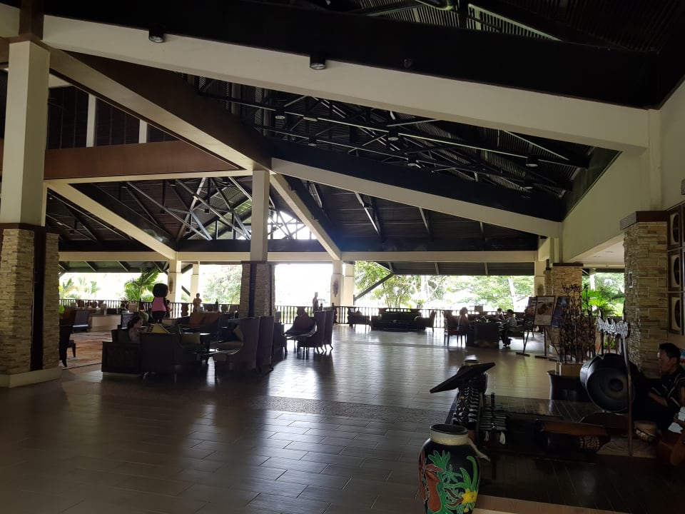 Lobby Shangri-La's Rasa Ria Resort & Spa