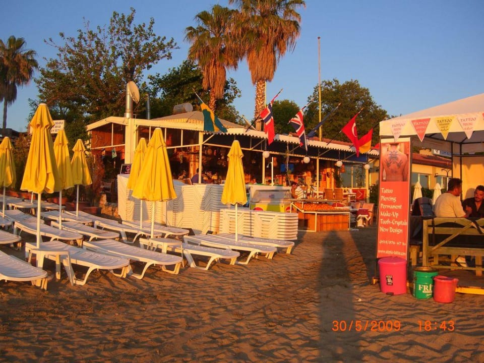 Verlassene Liegen Side Bay Hotel