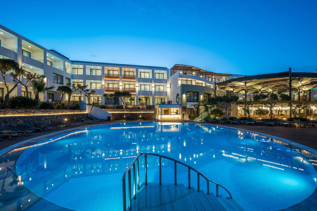 Pool Arminda Hotel and SPA