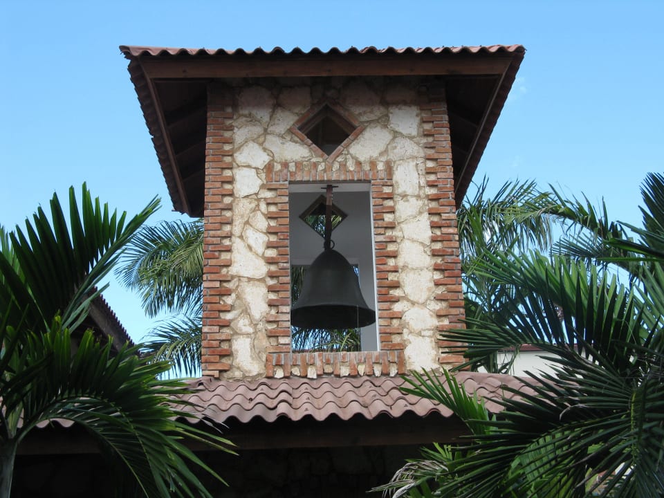 Glockenturm von Cafe Dominicano Villas Bavaro Resort & Spa