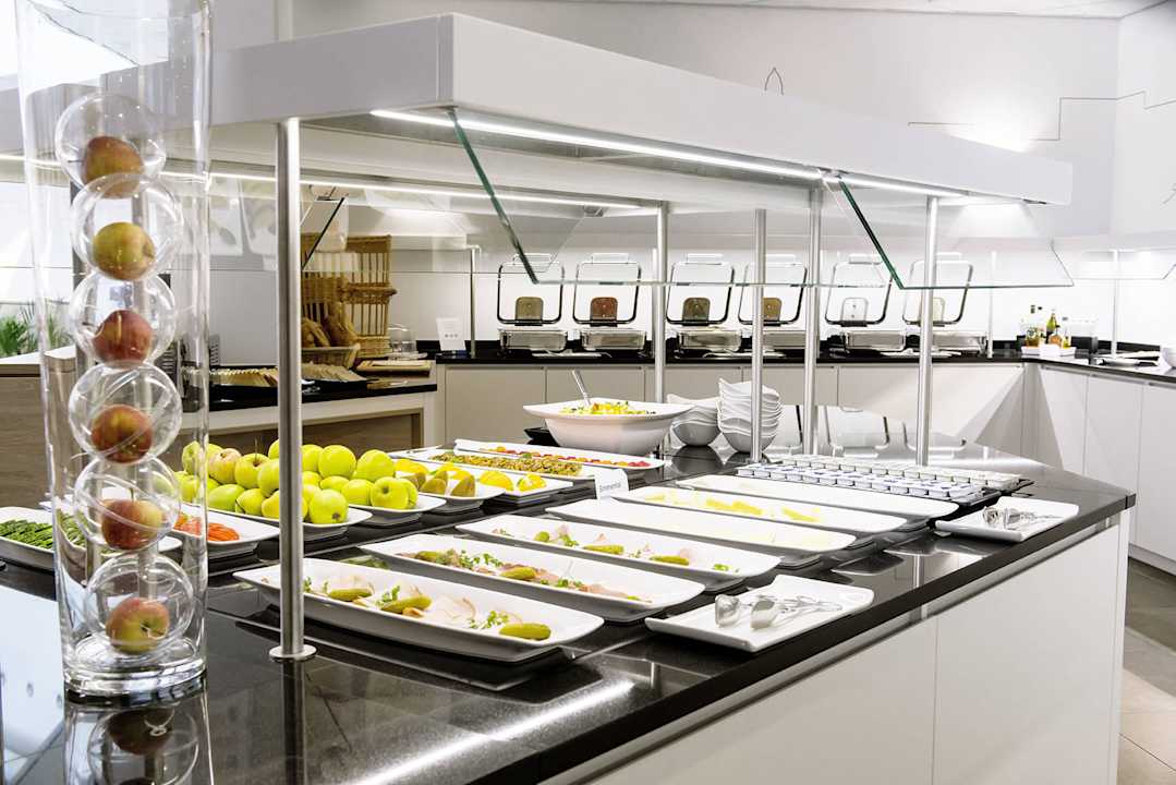 Buffet Breakfast Hotel NH Geneva Airport