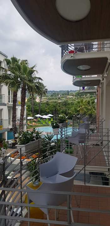 Zimmer Color Hotel