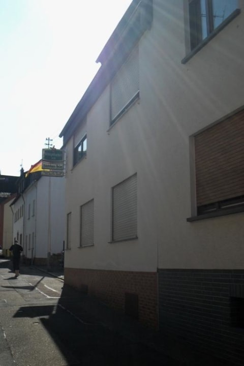 Blick von der Straße Gästehaus Neier