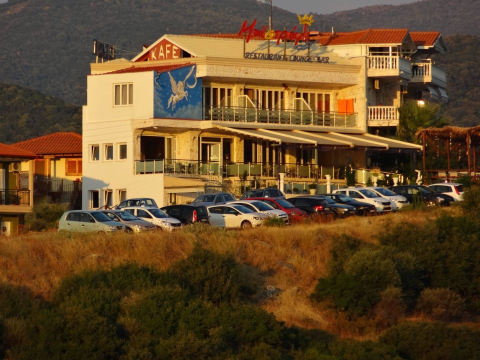 In der Morgensonne Hotel Maistrali
