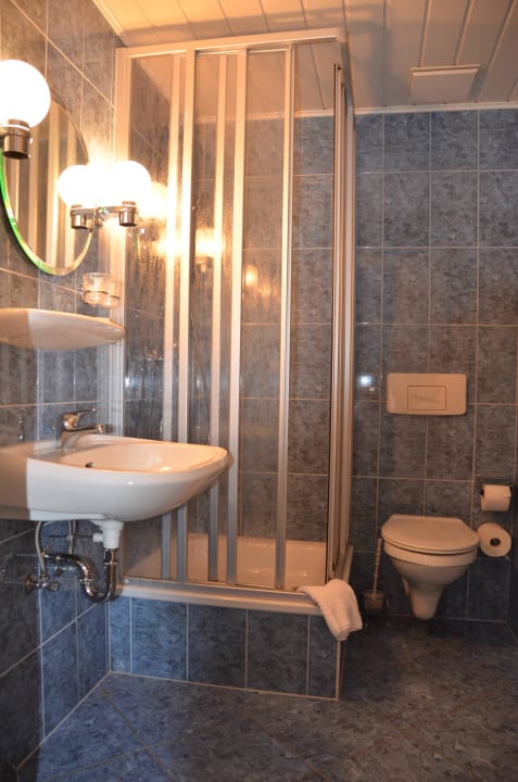 Bad mmit Du / WC Hotel Conrad