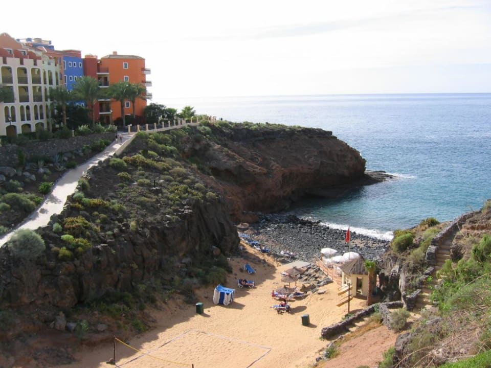 Hot Stones - Strandidylle und Strandbar des BP Adeje Bahia Principe Sunlight Costa Adeje