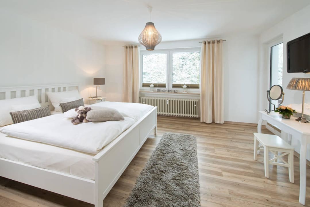 1.Schlafzimmer RoWissimo Genießer-Appartements RoLigio® Ferienhaus