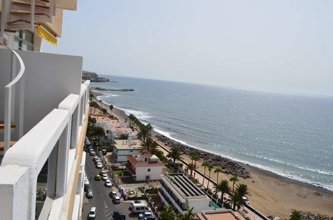 Von Balkon zum Steinstrand Hotel Europalace