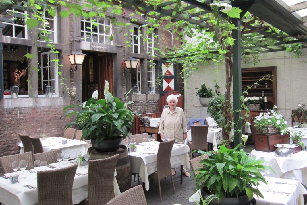 Das Restaurant "Petit Bonheur" Au Quartier, Hotel