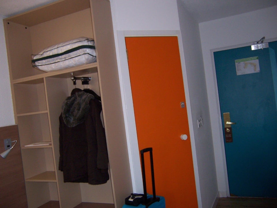 Doppelzimmer mit separatem Bad ibis Styles London Excel