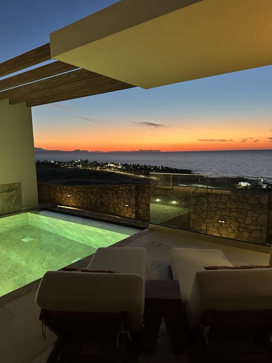 Zimmer The Royal Senses Resort, Curio Collection by Hilton