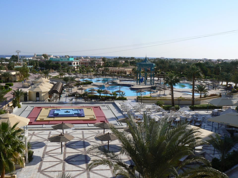 Widok na baseny Blend Club Aqua Resort
