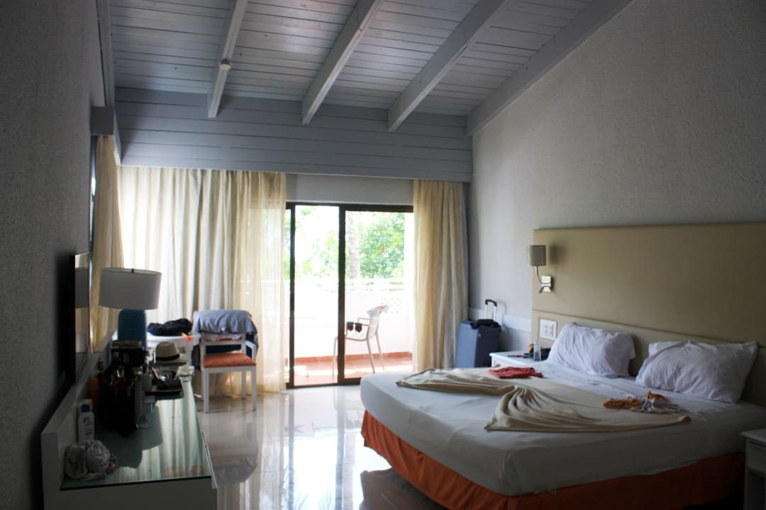 Zimmer im 3. Stock mit hoher Decke Sunscape Puerto Plata