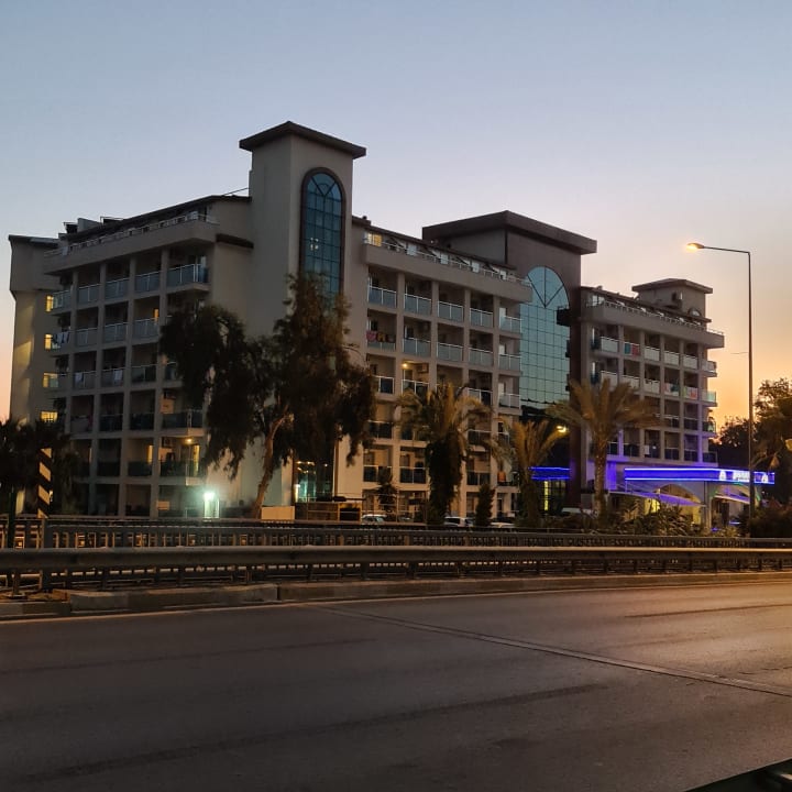 Außenansicht Annabella Diamond Hotel & Spa