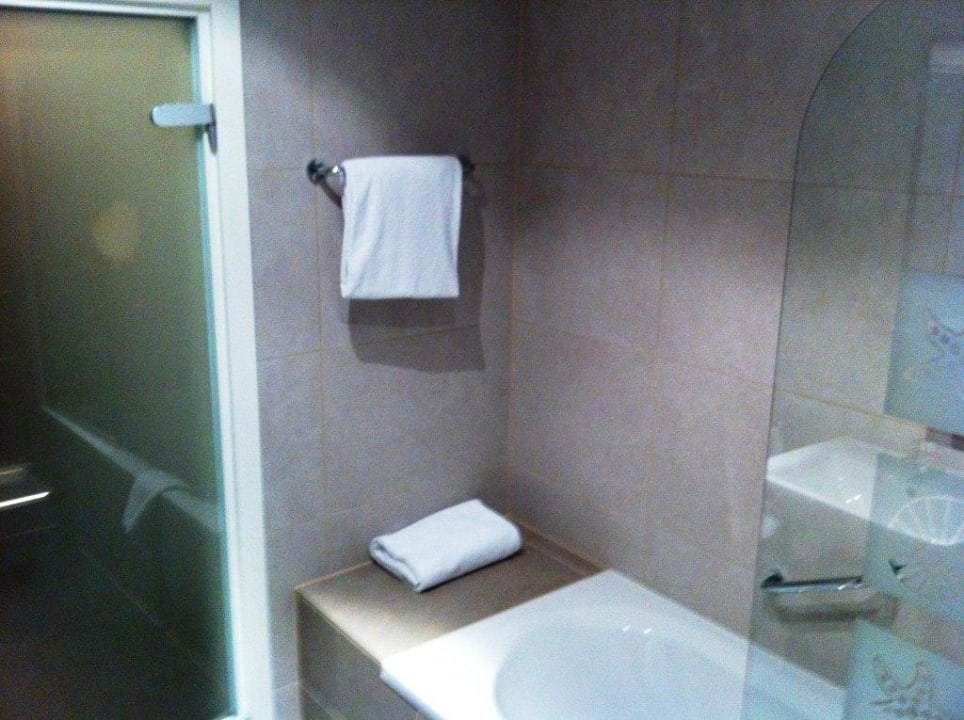 Bad Zimmer 145 Hotel Mannheimer Hof - Leonardo Limited Edition