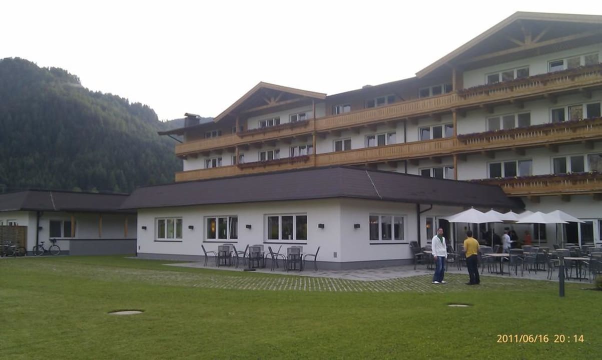 Das Haus von Hinten elaya hotel steinplatte