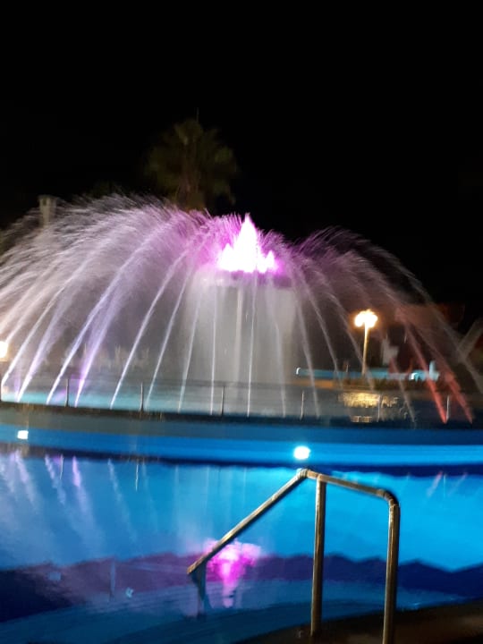 Pool Club Boran Mare Beach