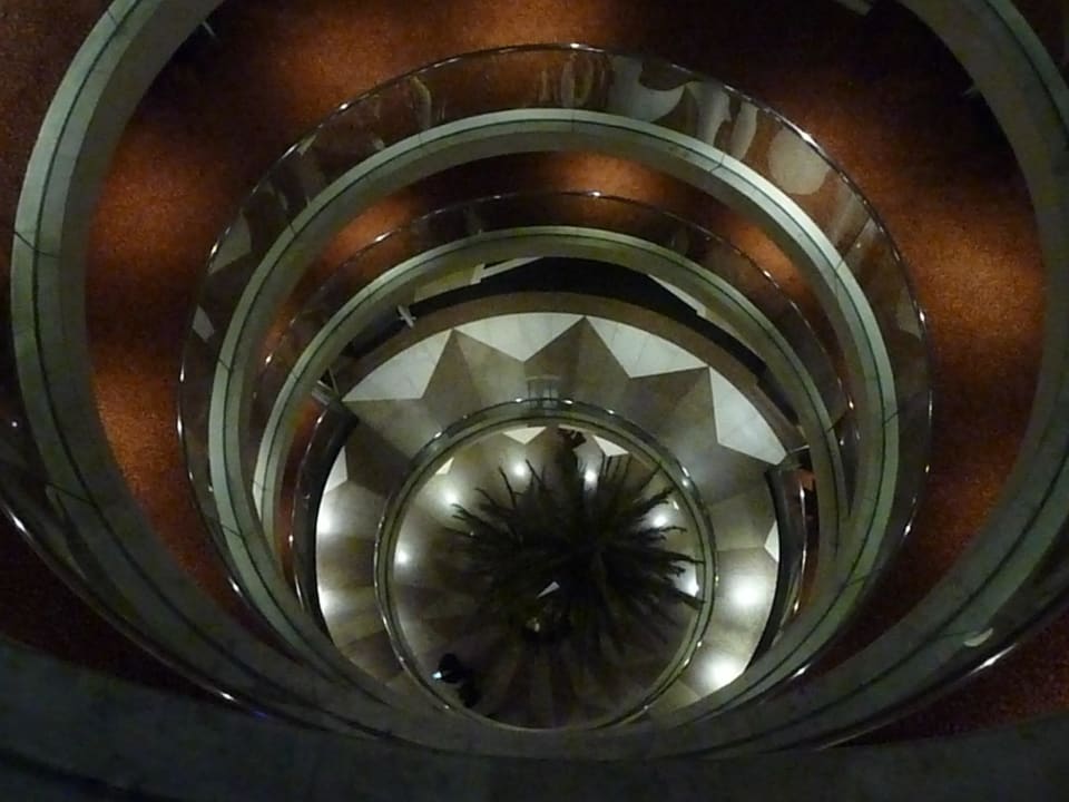 Rundflur an den Aufzügen Limak Limra Hotel & Resort