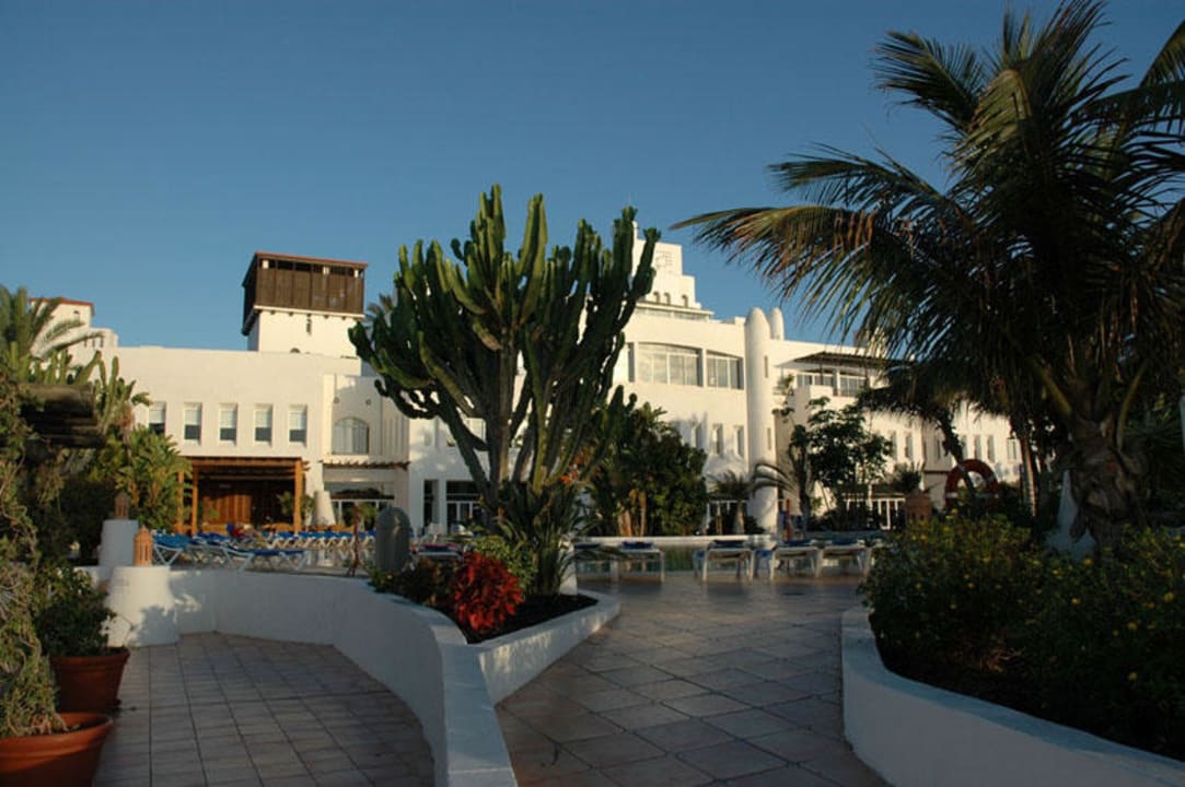 Aussicht auf das Hotel von der Poolseite Club Jandia Princess