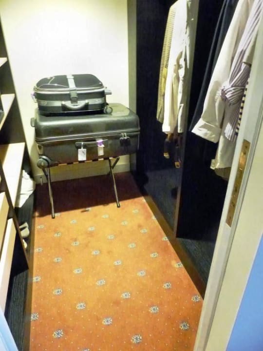 Garderobe Steigenberger Icon Grandhotel Belvédère