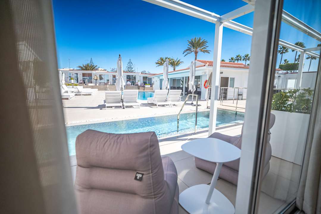 Zimmer HL Miraflor Suites Hotel