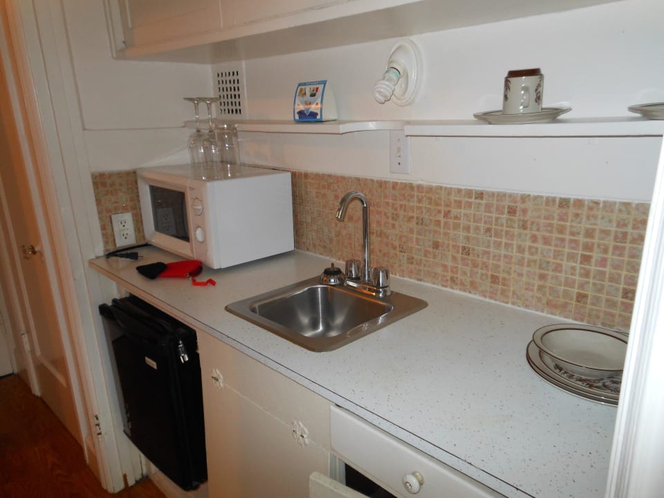 Kitchenette Mayflower Hotel
