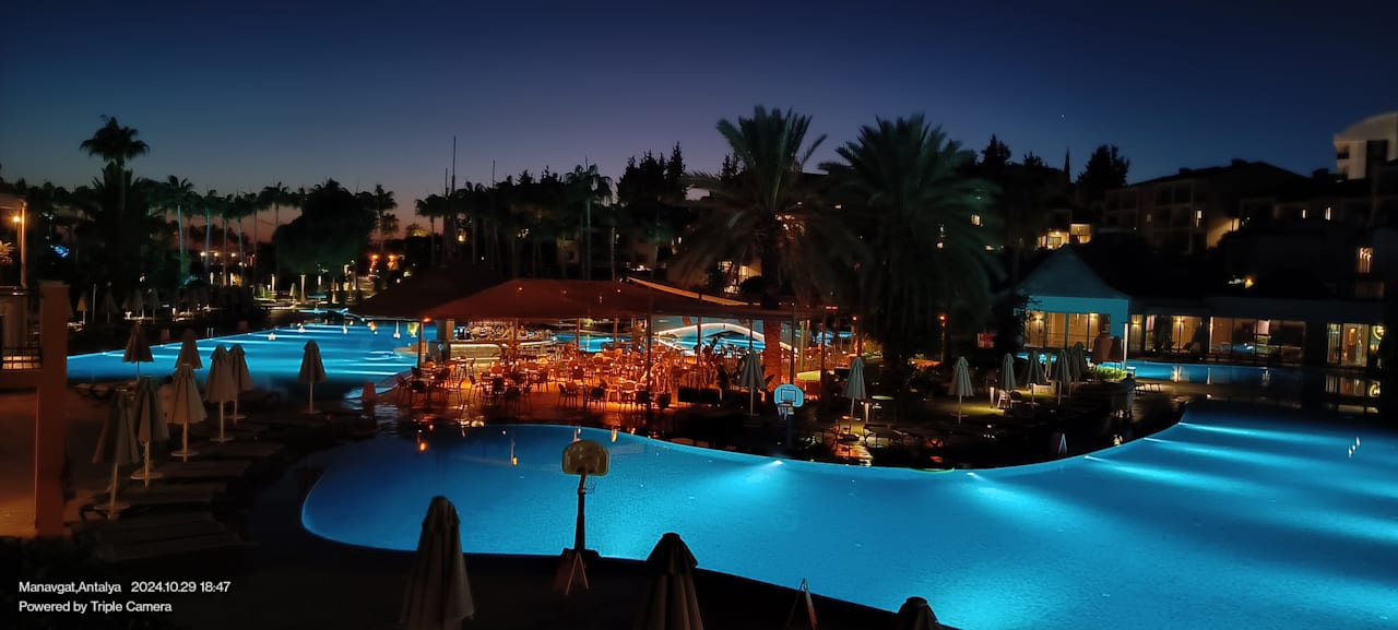 Pool Arum Barut Collection