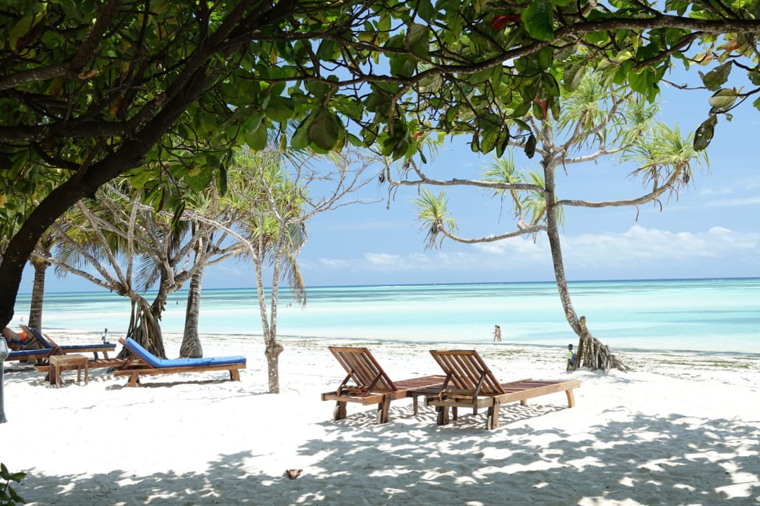 Strand Neptune Pwani Beach Resort & Spa