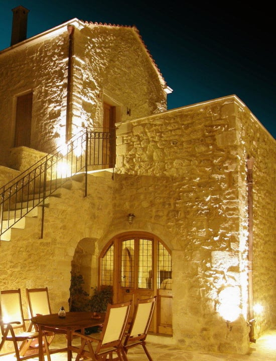 Night View Arcus Suites