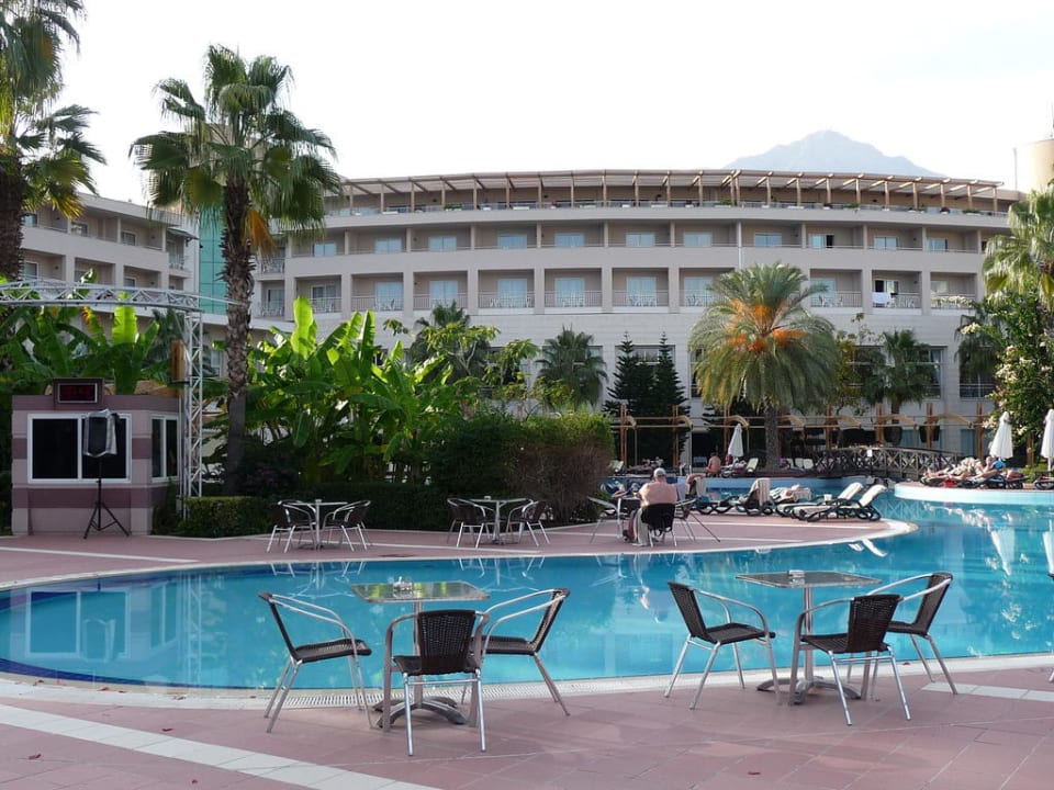 Haupthaus mit Poolanlage Rixos Premium Tekirova