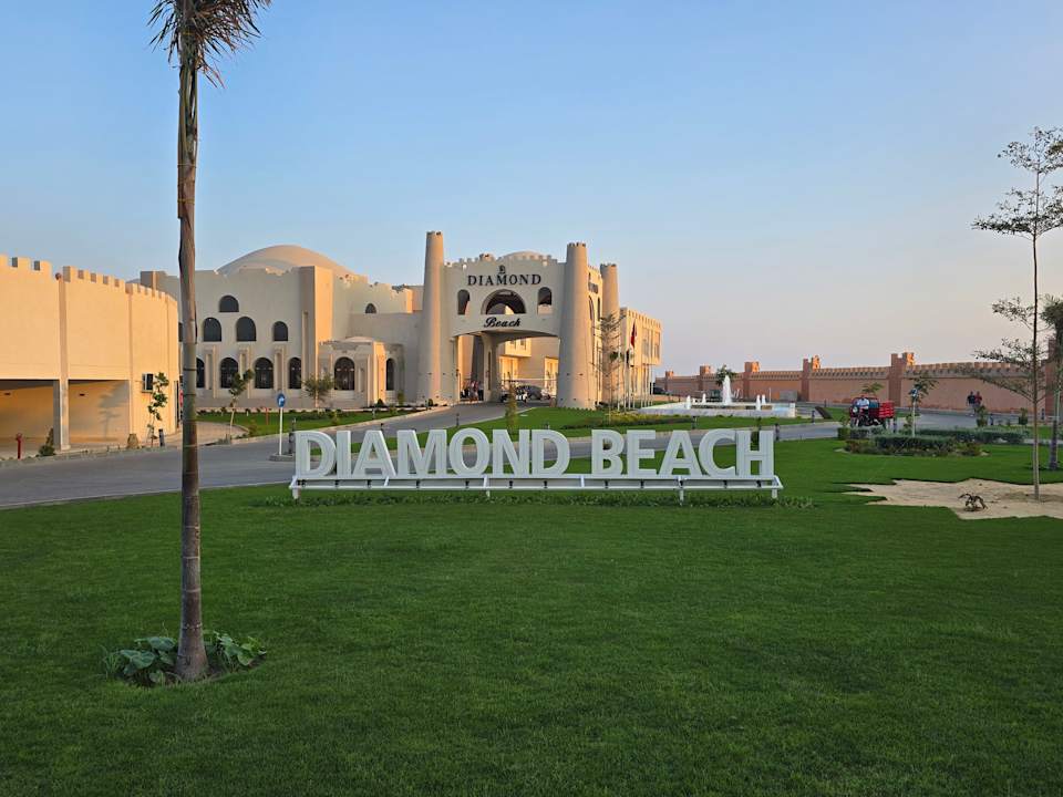 Zimmer Diamond Beach by Pearl Resort