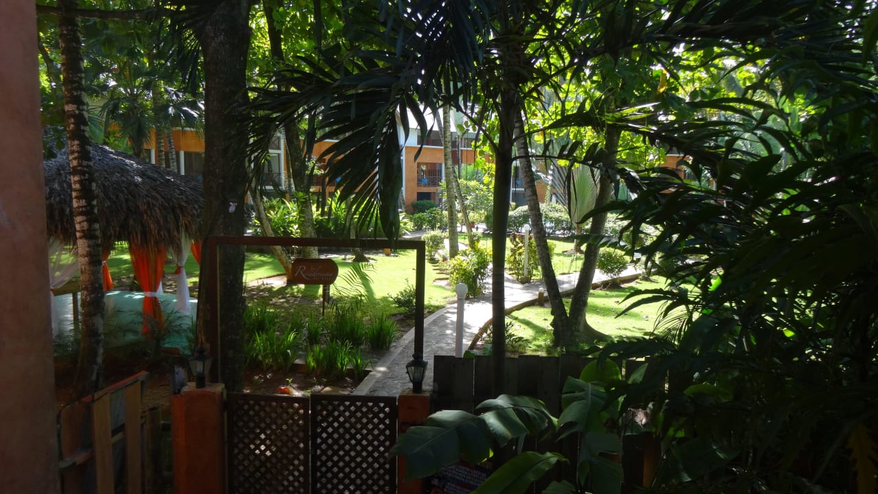 Zugang vom Strand Hotel La Residencia Del Paseo