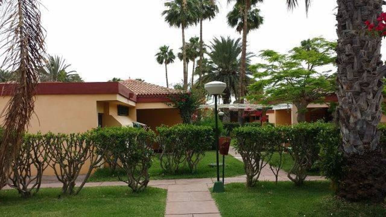 Wege in der Anlage Artemisa Gay Bungalows