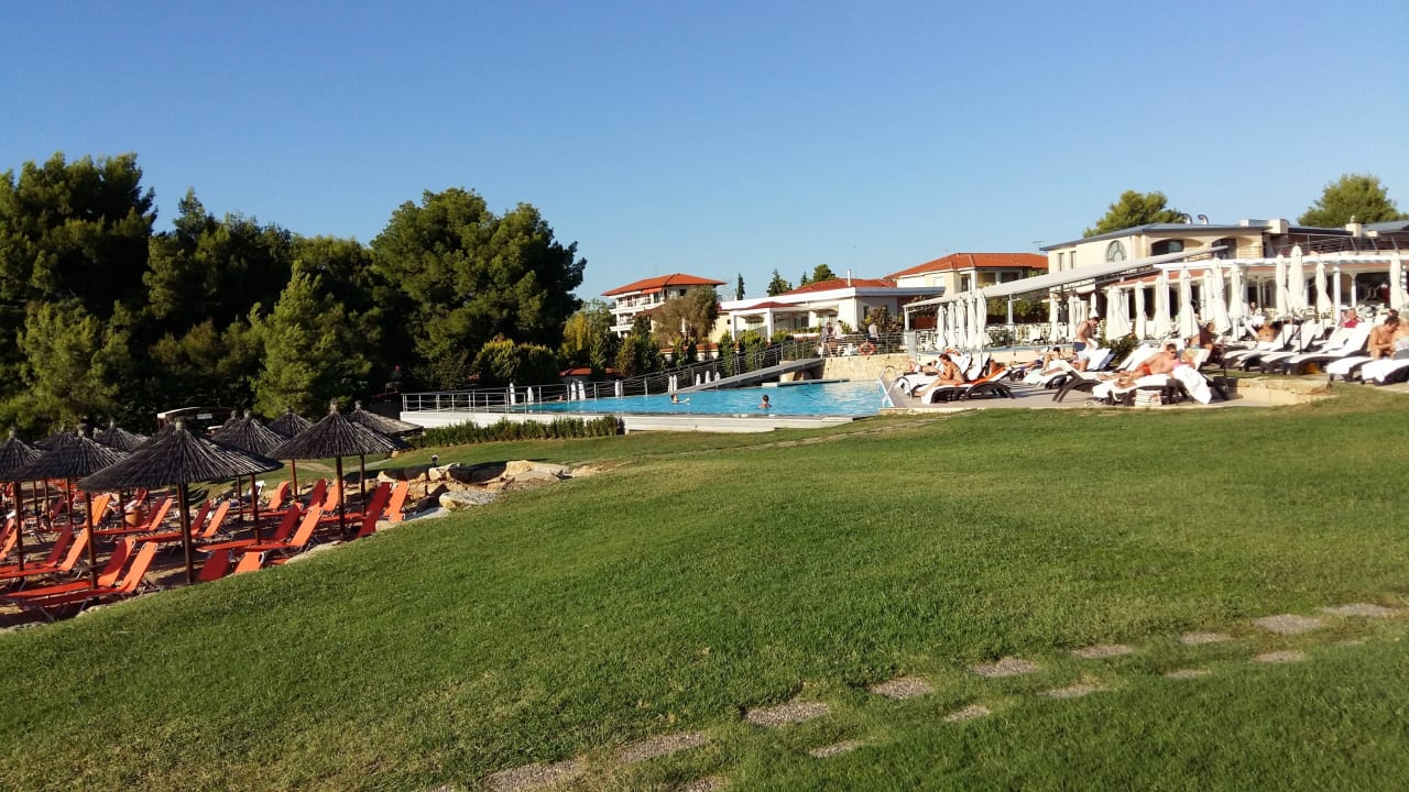 Sonnenliegen  Istion Club & Spa