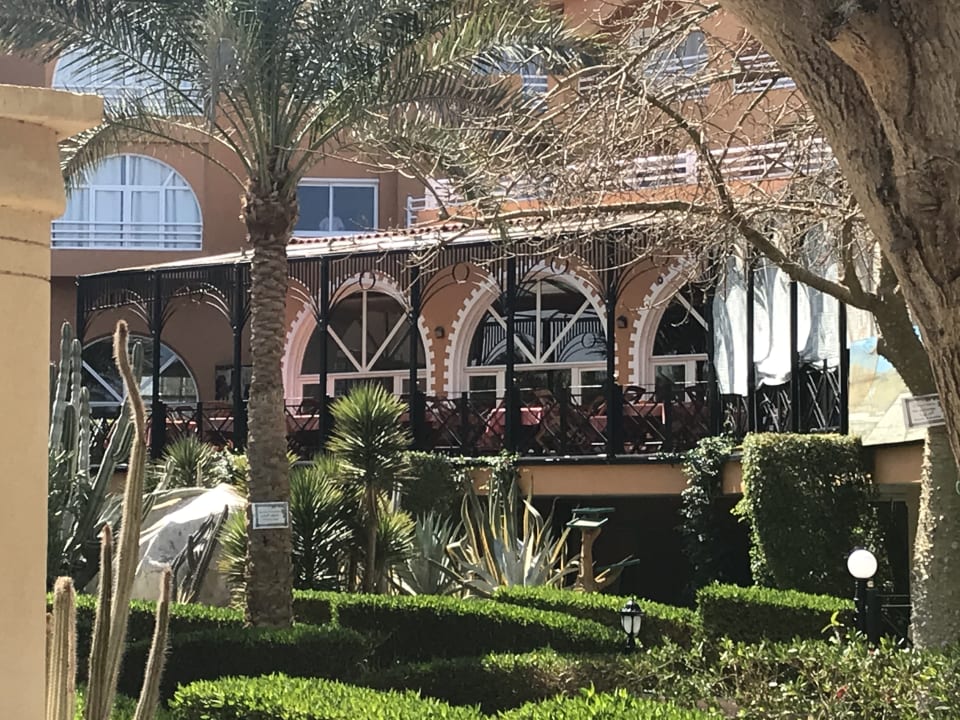 Gastro Golden Beach Resort