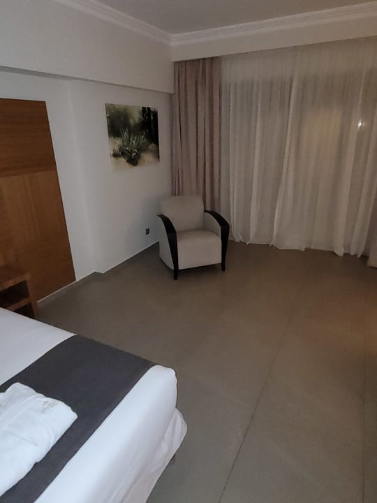 Zimmer Elysium Resort & Spa Hotel