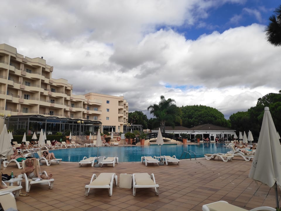 Pool PortoBay Falésia